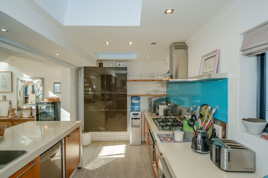 4 Bedroom Property for Sale in Misty Cliffs Western Cape